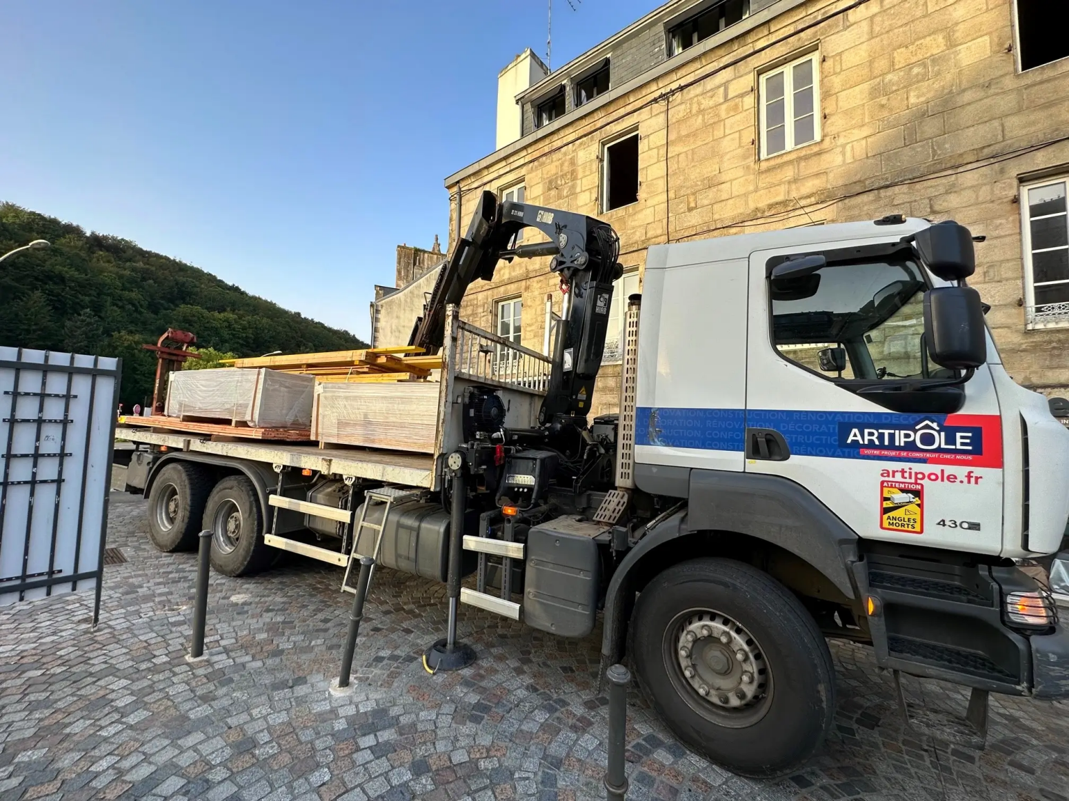 Photo camion de livraison Artipôle